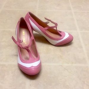 Retro Style Pink and White Pumps